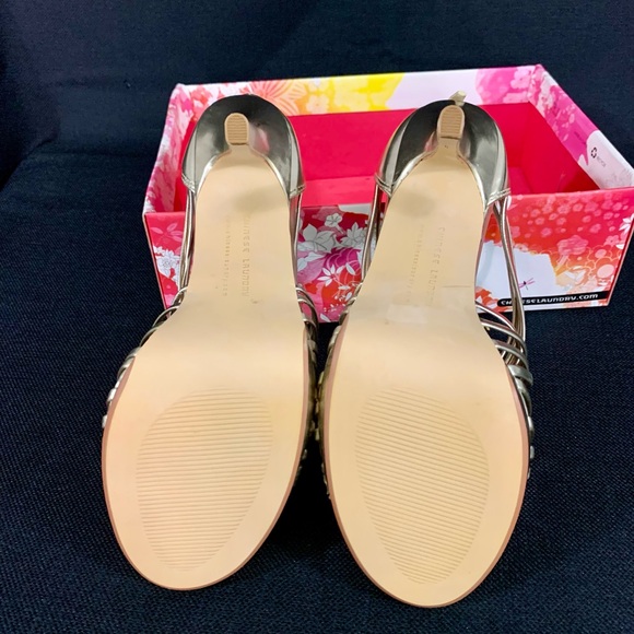 Chinese Laundry | Imagine | Color: metallic light gold | Size: 9.5 M - Picture 2 of 5